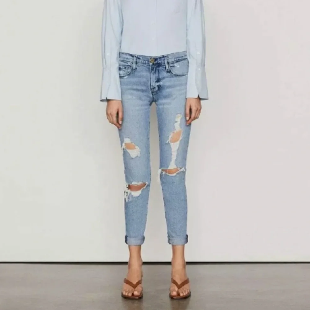 FRAME Le Garçon Beldon Rips Jeans - Picture 3 of 11